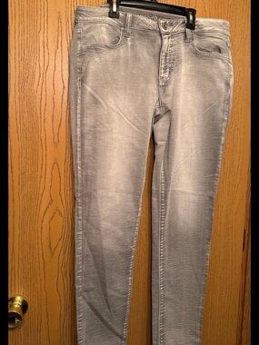 American Eagle Jeggings size 14 regular. Gray/white washing. From 7-2014
